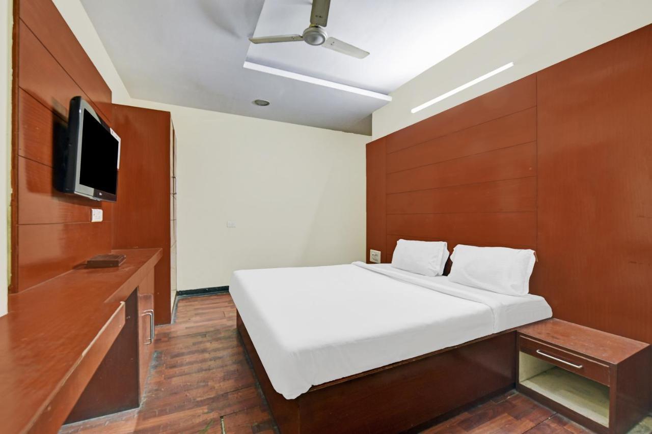 Capital O 84122 Hotel Trilok Palace Dźajpur Zewnętrze zdjęcie