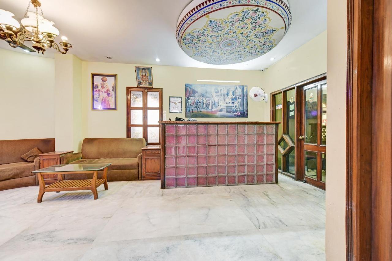 Capital O 84122 Hotel Trilok Palace Dźajpur Zewnętrze zdjęcie